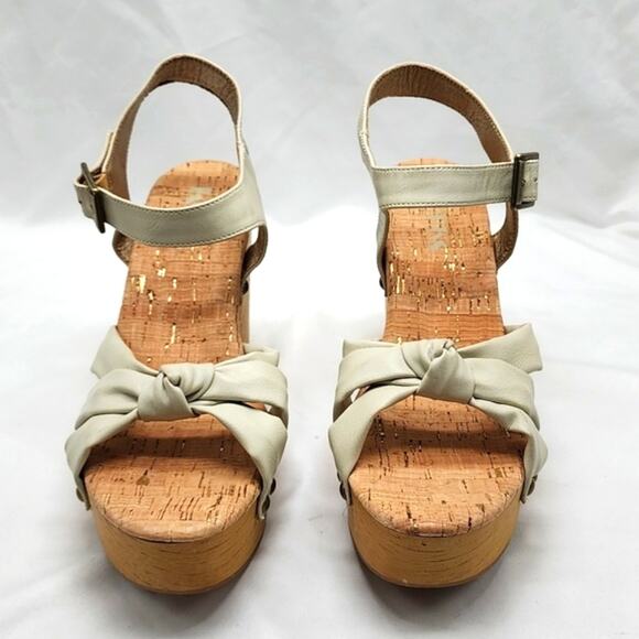 KORKS DAWSON OFF WHITE ANKLE STRAP PLATFORM WEDGE SANDALS SIZE 9 NWOB - Picture 3 of 16